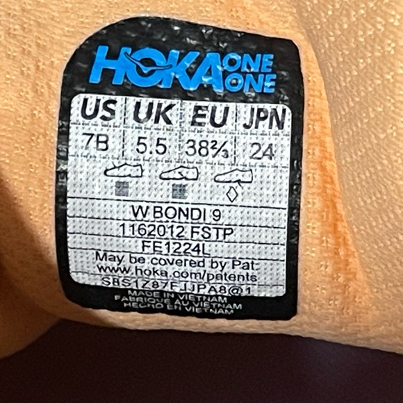 Hoka Bondi 9 - Women’s 7 - Frost/Pale Tangerine - GUC - Picture 8 of 8